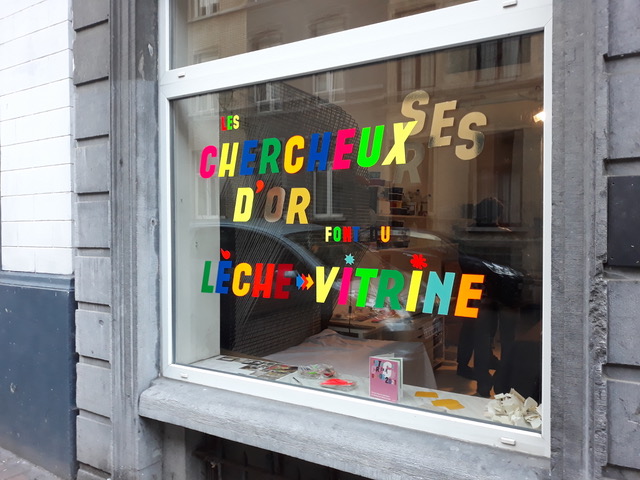 Tu me fais me sentir (très très réel): Publi Fluor, une typographie orientée - Brussels Ass Book Fair